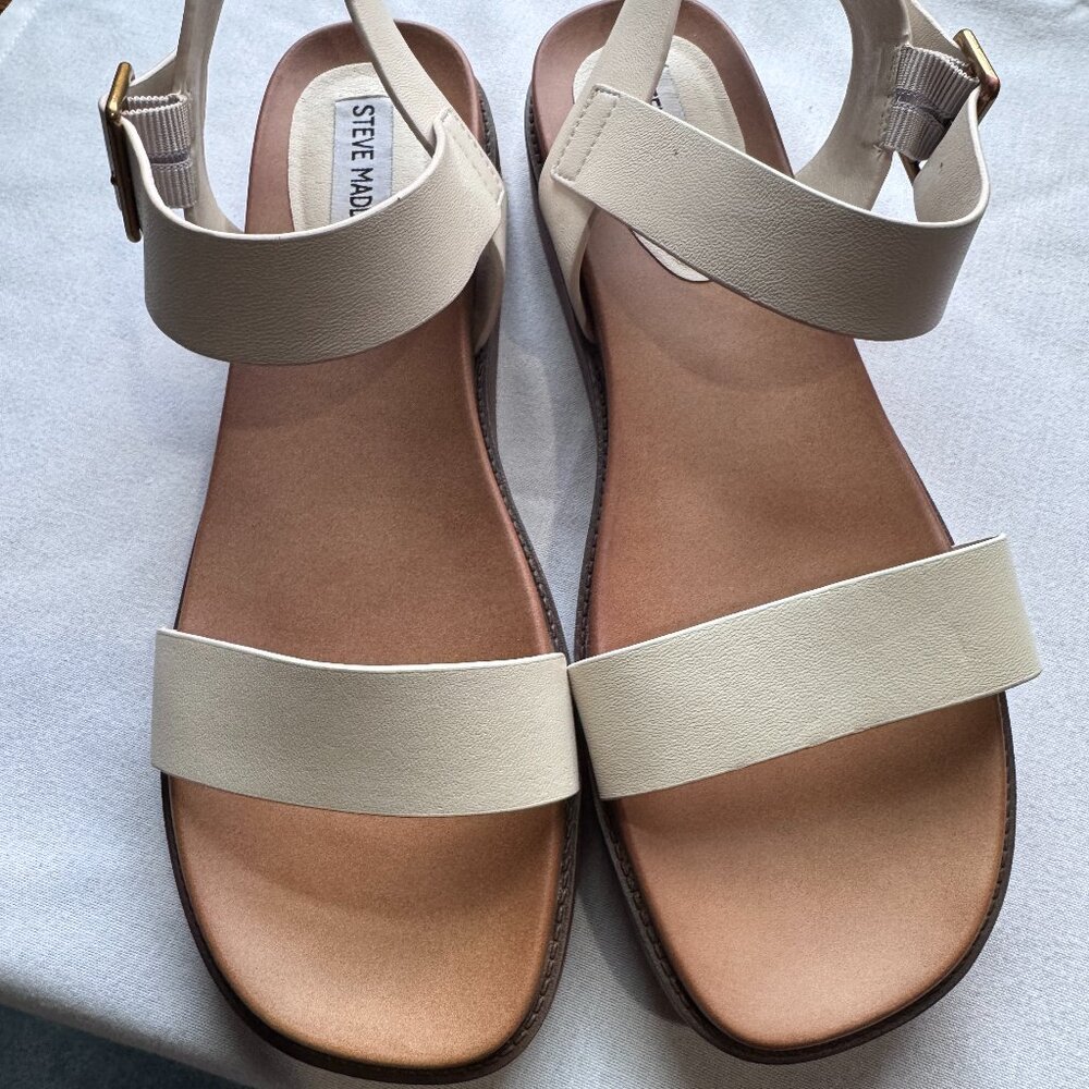 Steve Madden Rileey Ivory Platform Sandals w/Buckle Ankle Strap Size 10M